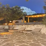 Very Spacious And Well Equipped Near The Sea Χερσόνησος