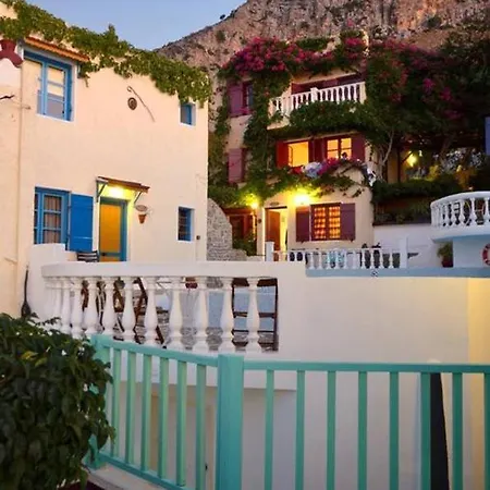 Very Spacious And Well Equipped Near The Sea Daire Hersonissos (Crete)