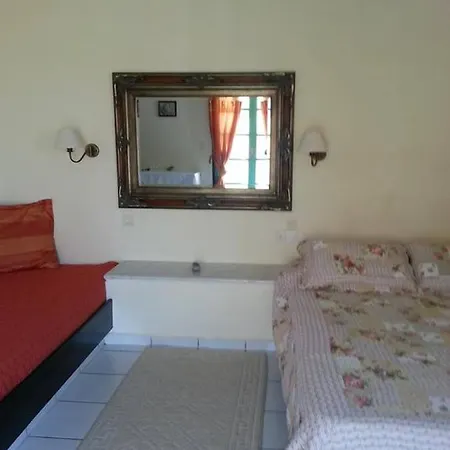 Very Spacious And Well Equipped Near The Sea Daire *