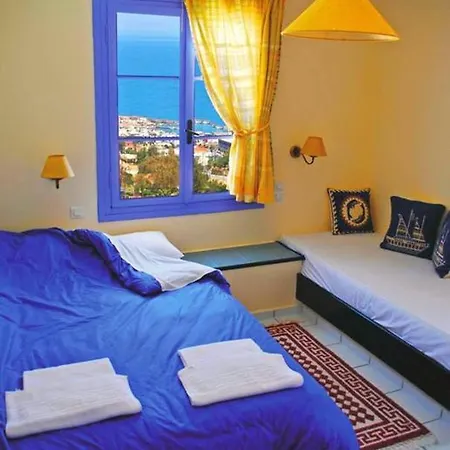 Very Spacious And Well Equipped Near The Sea * Hersonissos (Crete)